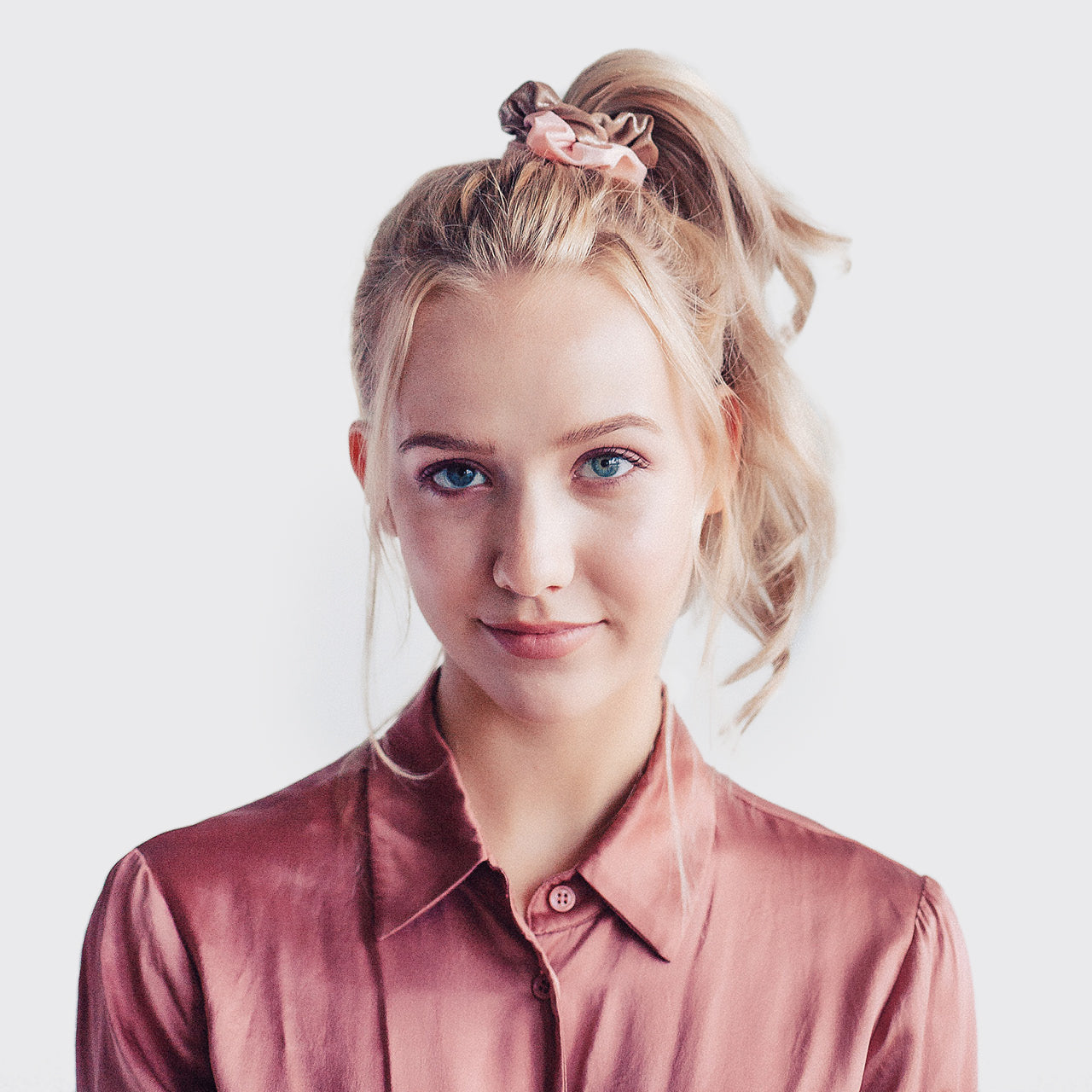 KITSCH: Metallic Scrunchies - Blush