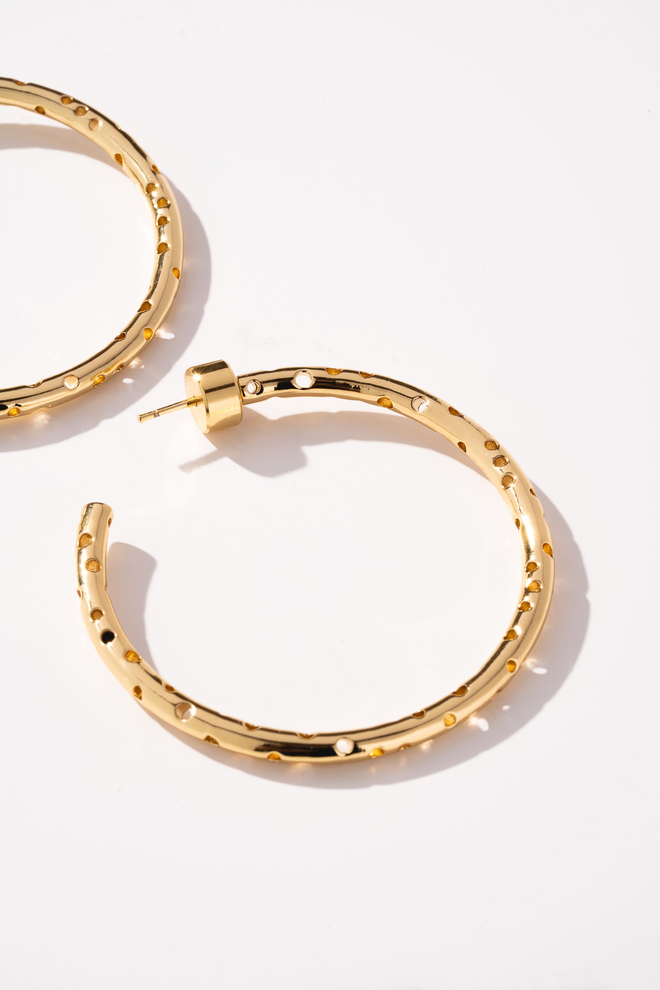 Herice Henderson: Herice Hoop (Small)-Yellow Gold